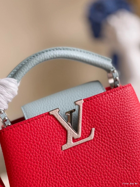 First bag ru MINI CAPUCINES VUITTON LOUIS 0805